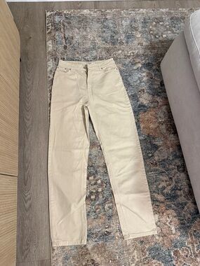 Straight-Leg Women’s Jeans in Beige - Neutral Everyday